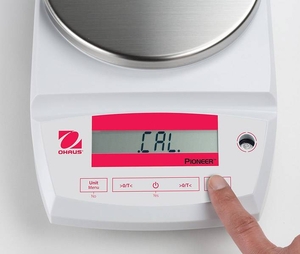 Весы лабораторные PA-4102C (Ohaus, НПВ 4000г d. 0,01г.)